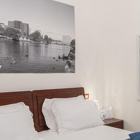 Eroom42 Guest House Roma Esterno foto