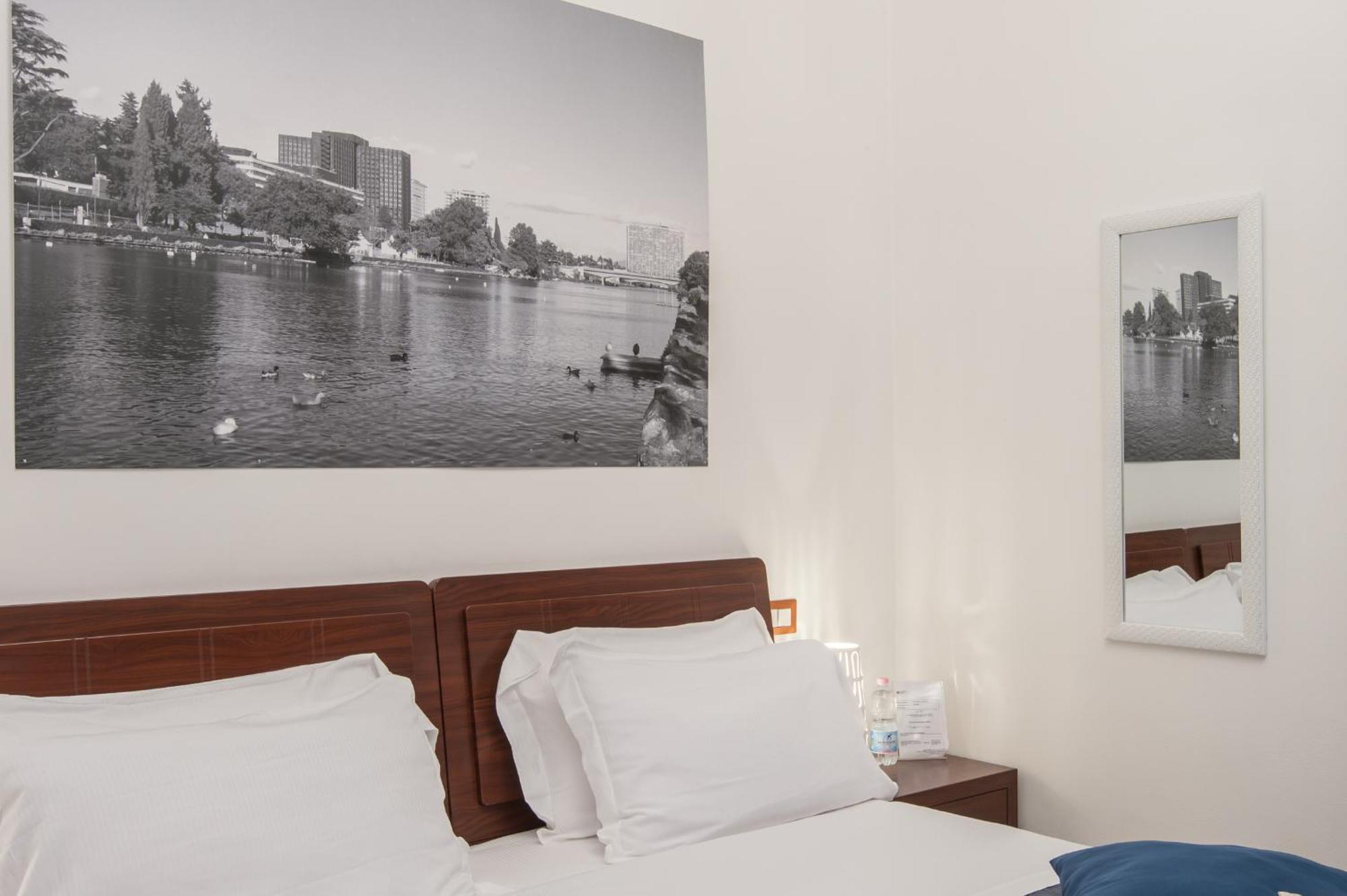 Eroom42 Guest House Roma Esterno foto