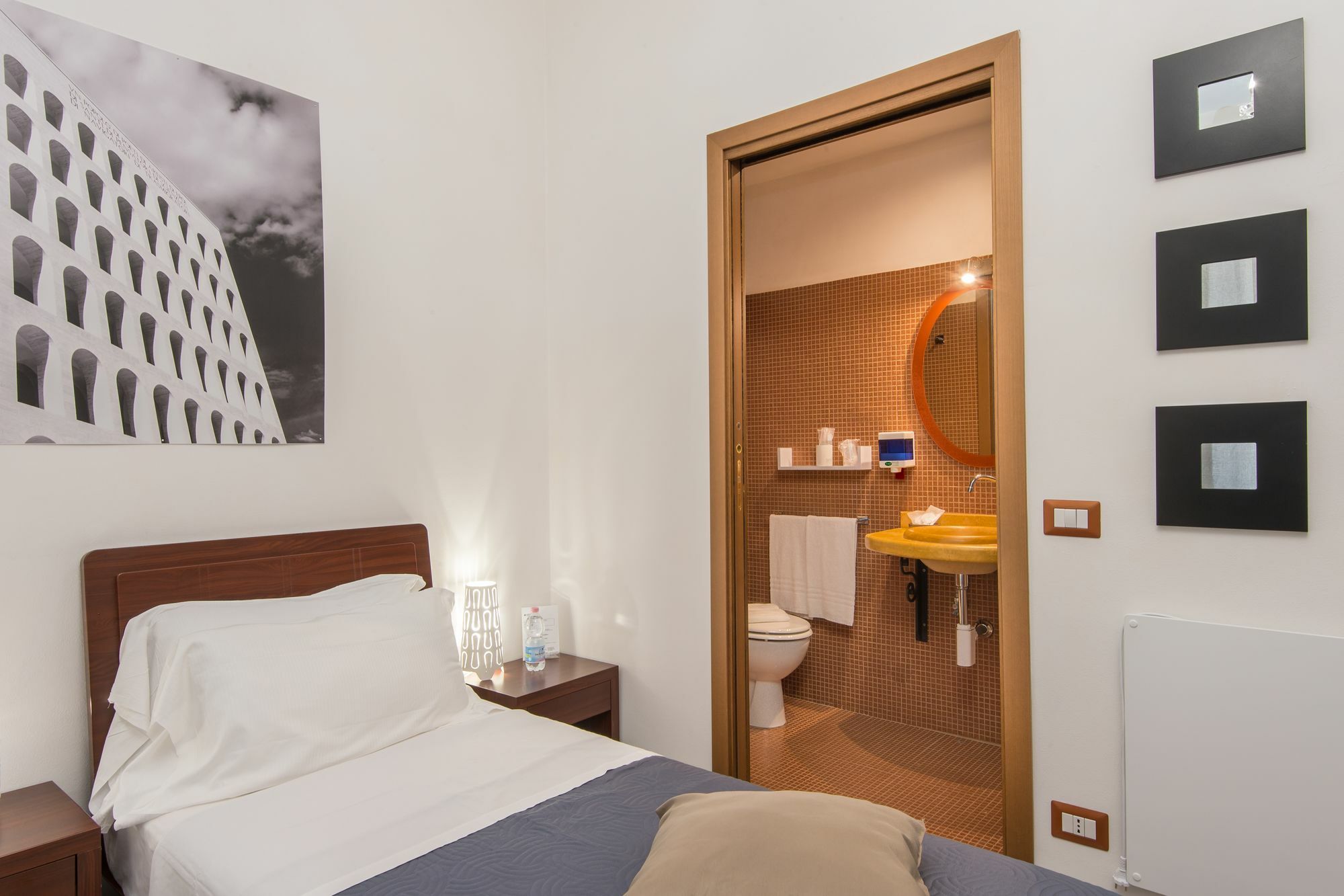 Eroom42 Guest House Roma Esterno foto