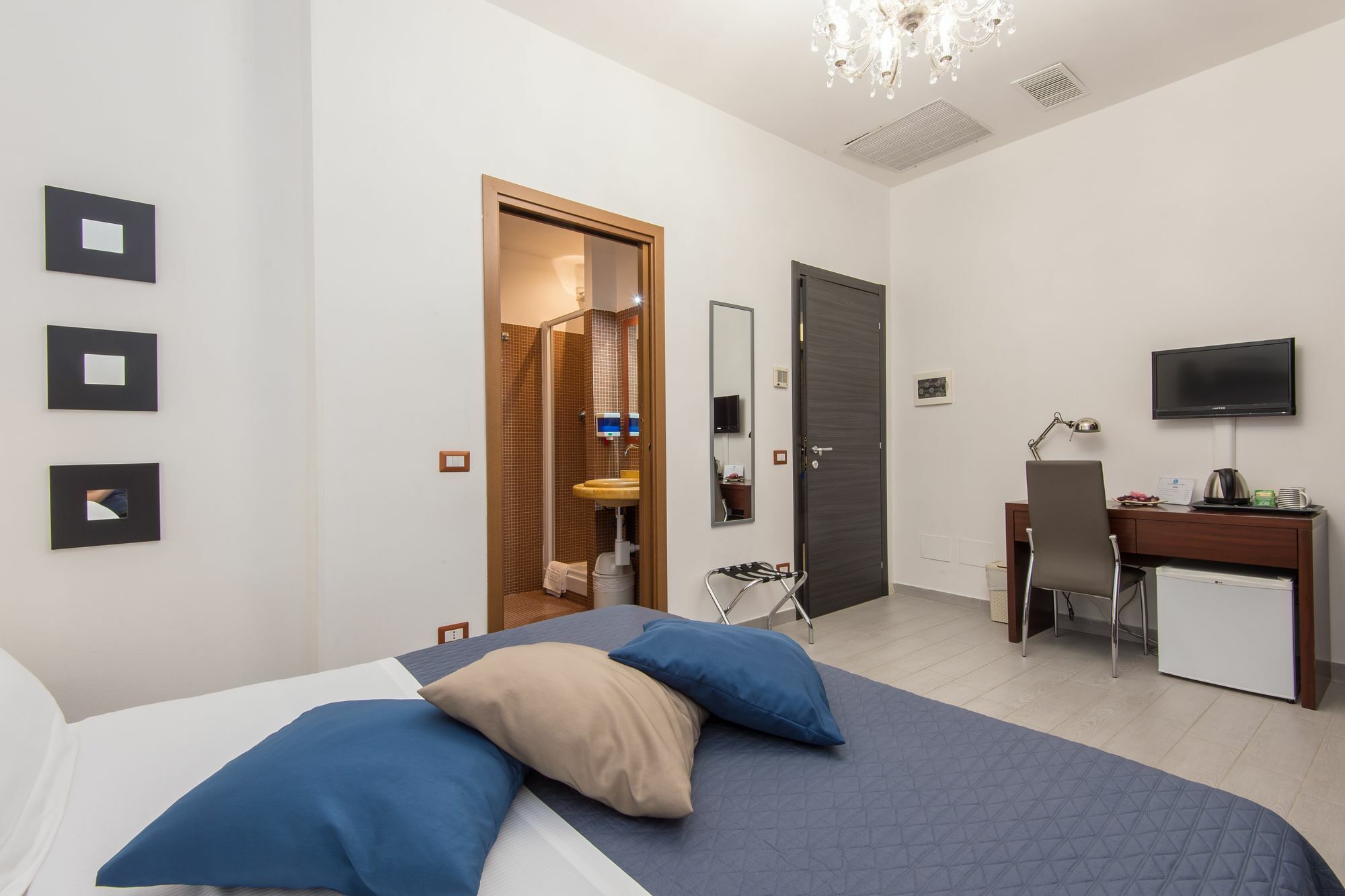 Eroom42 Guest House Roma Esterno foto